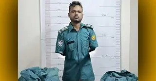 কলাবাগানে ভুয়া পুলিশ সেজে প্রতারণার সময় গ্রেপ্তার ১